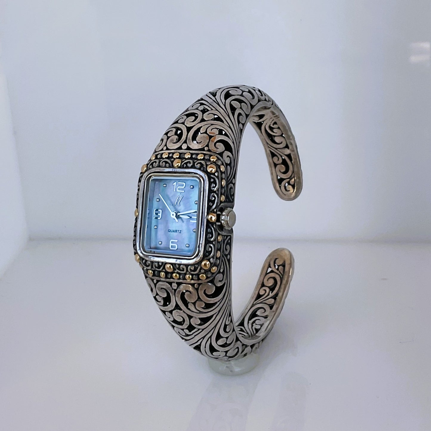 Ladies Dress watch with Mother of Pearl Face