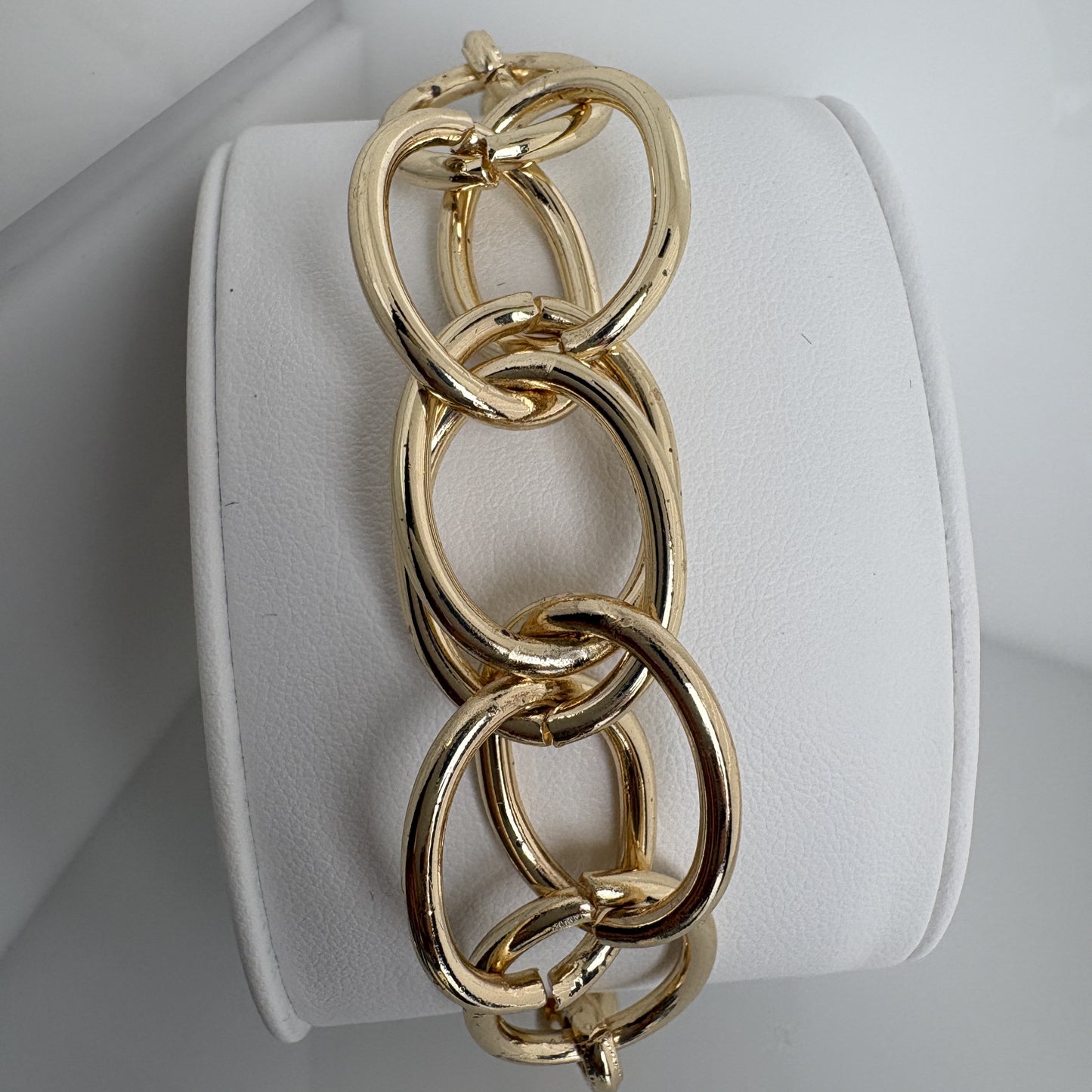 Medium to Large Oval Link Bracelet