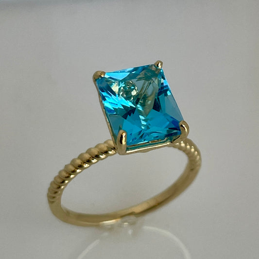 Swiss Blue Topaz Rin