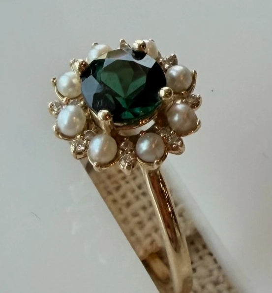 14KY Green Tourmaline Ring
