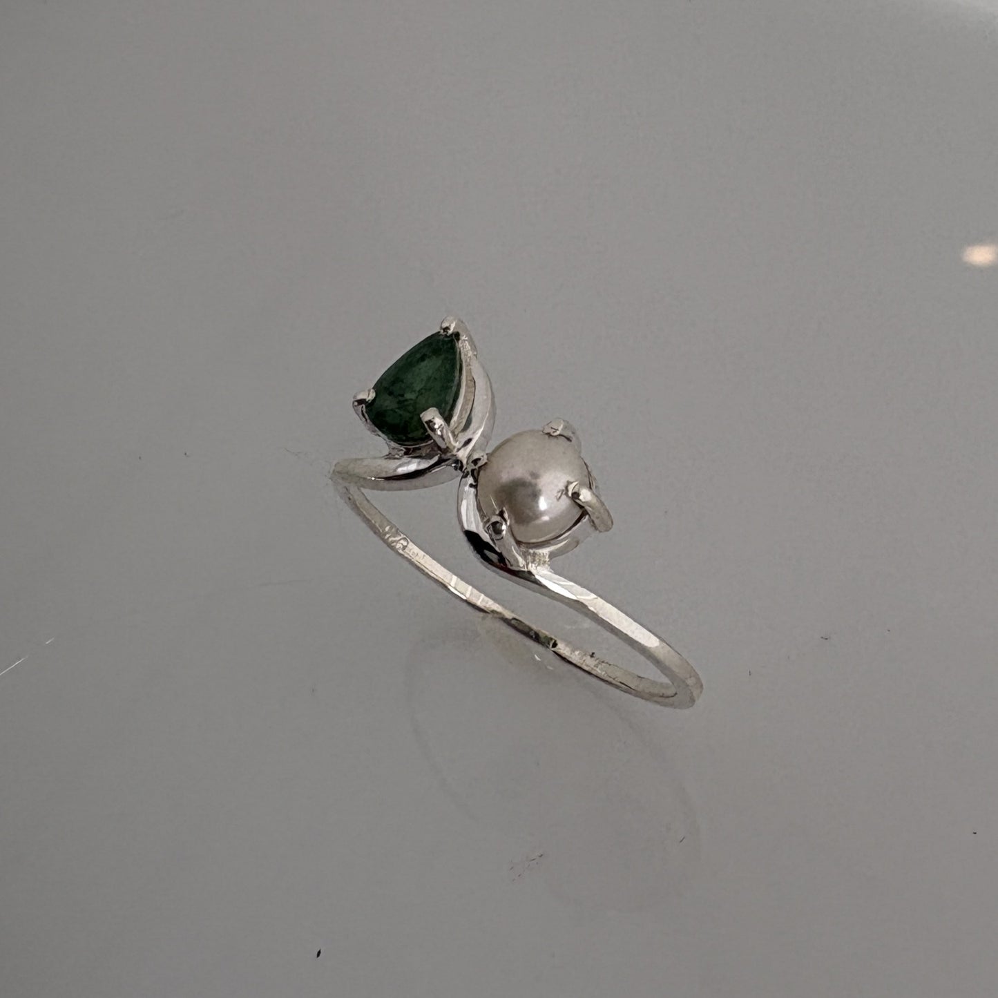 Emerald & Pearl Ring